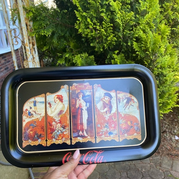 1990s Coca-Cola Vintage Serving Trays - Picture 3 of 4